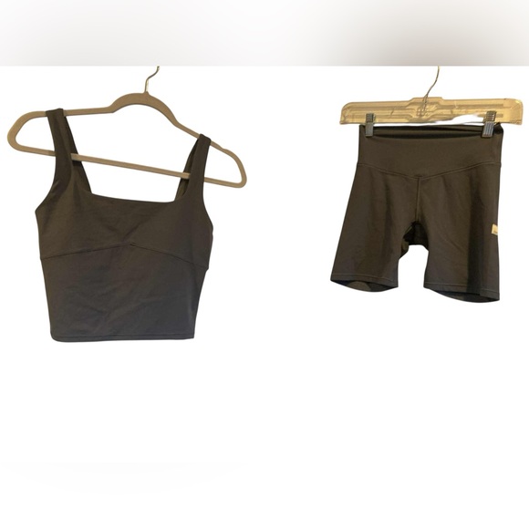 NWT Vuori Short set AZURE Size: XS